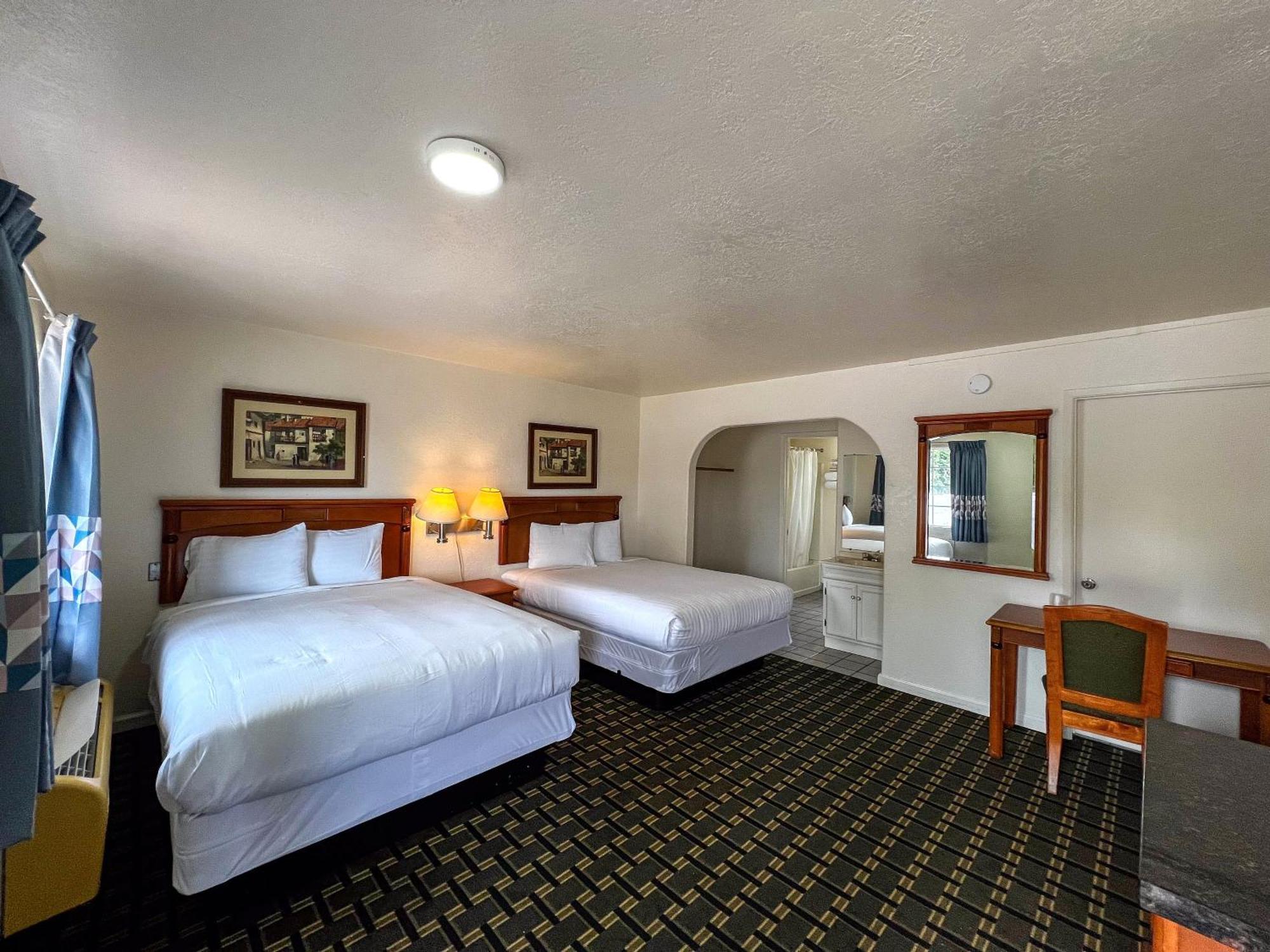 Deluxe Inn Hayward Exterior foto